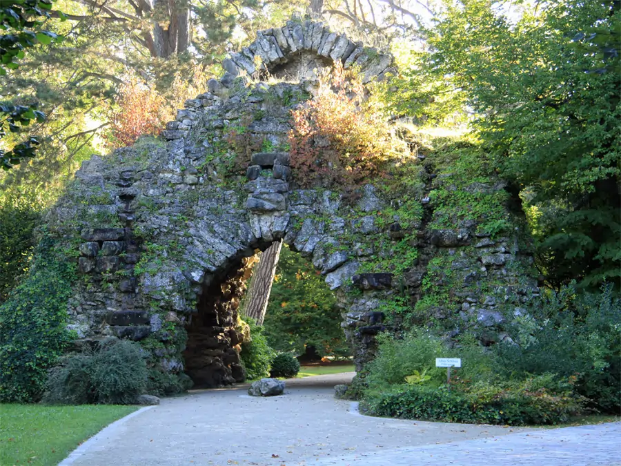 Künstlicher Berg, der Parnass in der Eremitage in Bayreuth