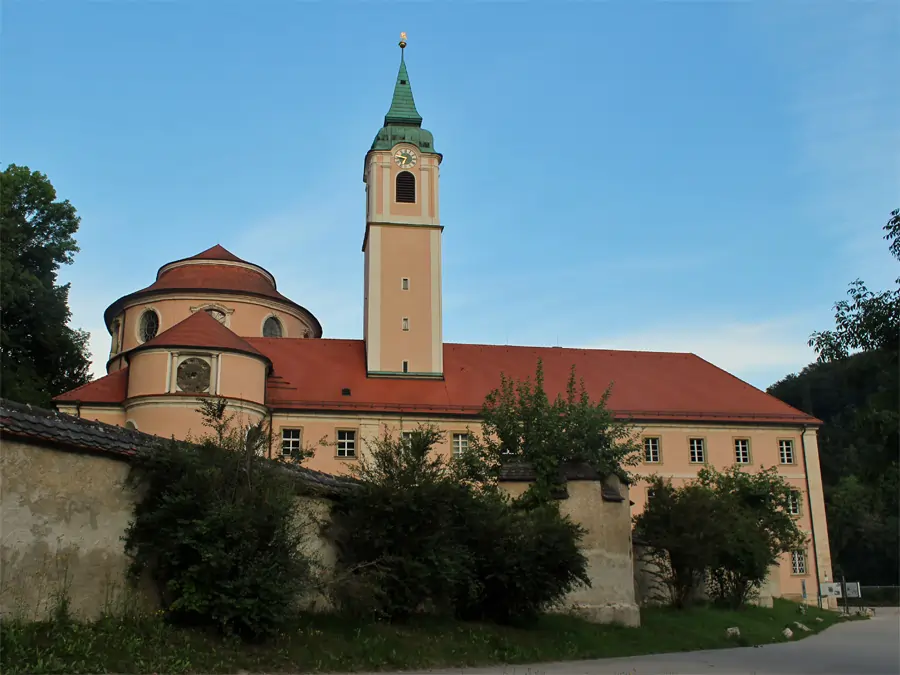 r Weltenburg im Ortsteil von Kelheim