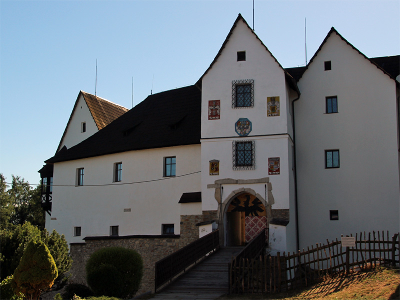 Hrad Ohře (Seeberg) im Böhmischen Wald (Český les)