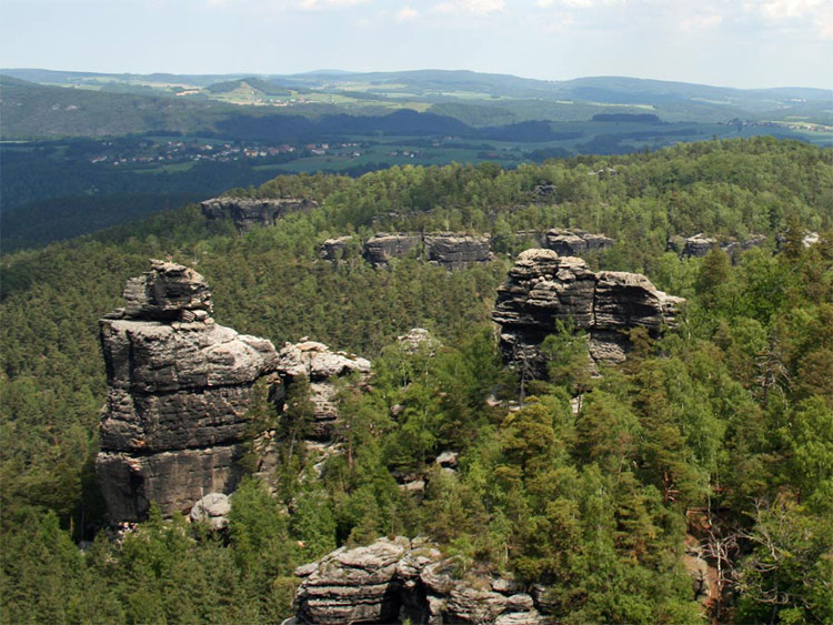 Gebiet der Steine mit Papststein und Gohrisch