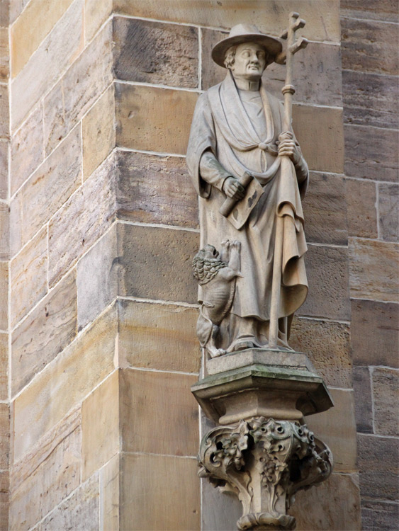 Figur am Erfurter Dom