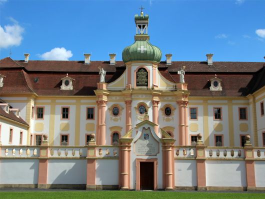 Zisterzienserinnenabtei St. Marienthal 
